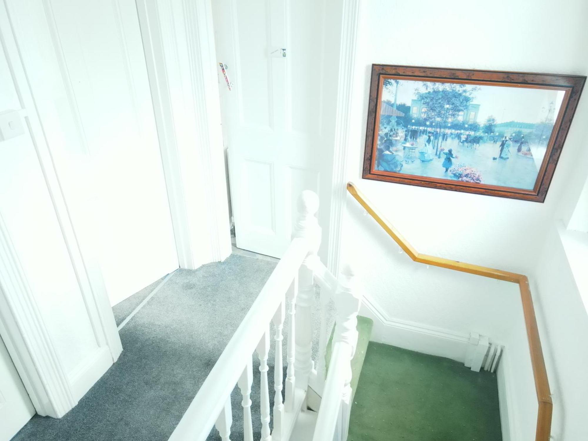 Service Accommodation 2 Bed Room Apartment In Newport South Wales Near Celtic Manor Icc Wales Exterior photo