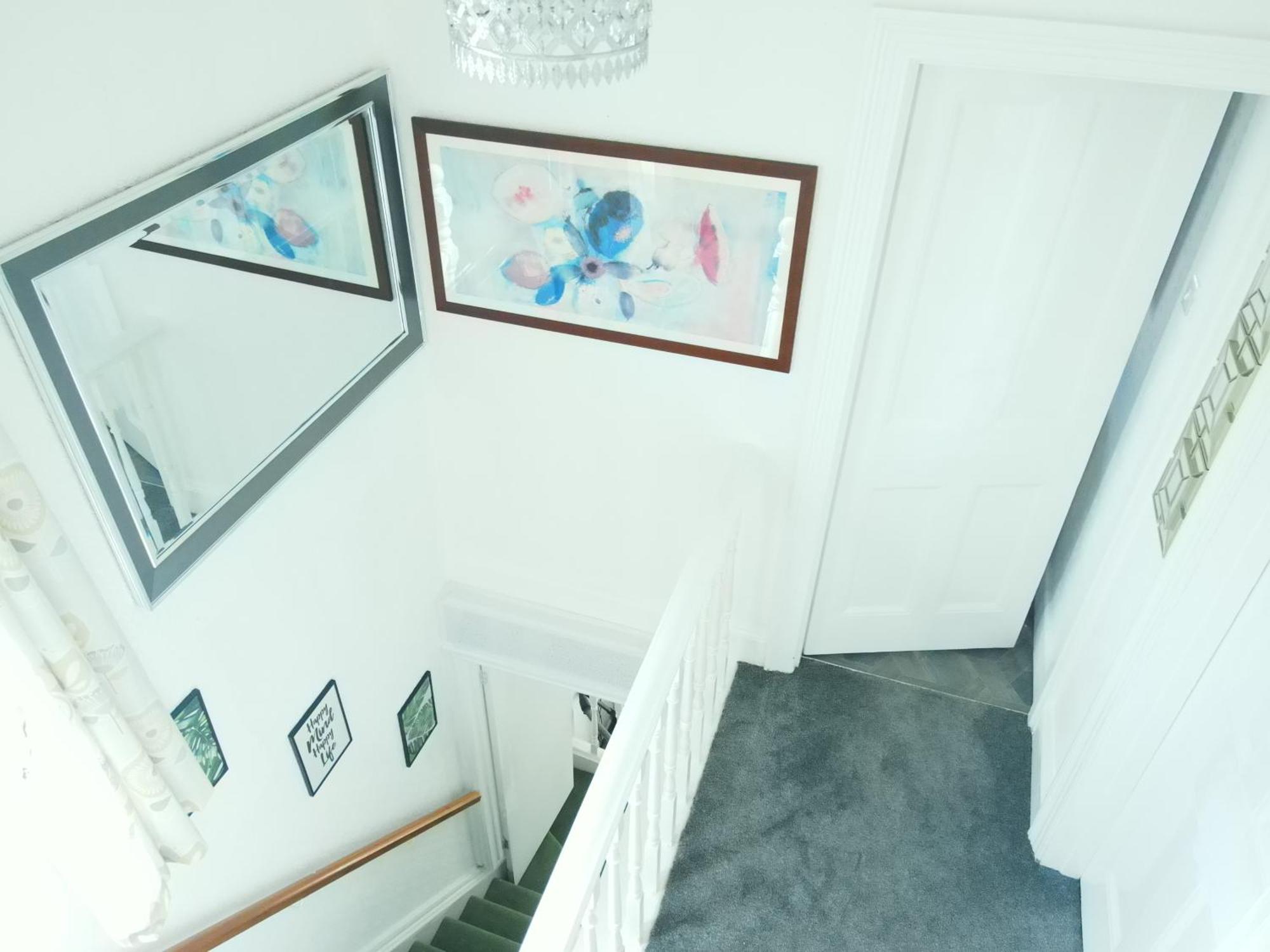 Service Accommodation 2 Bed Room Apartment In Newport South Wales Near Celtic Manor Icc Wales Exterior photo